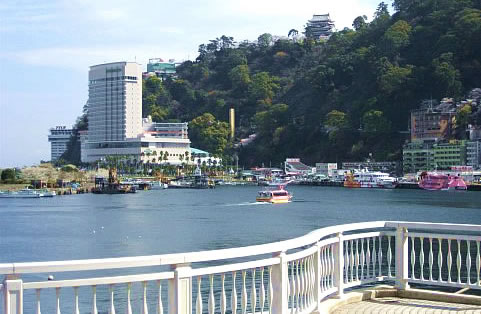 熱海温泉街の風景